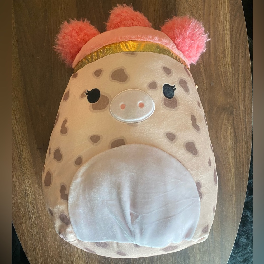 Aquitaine the Pig Squish-Doo 16”
